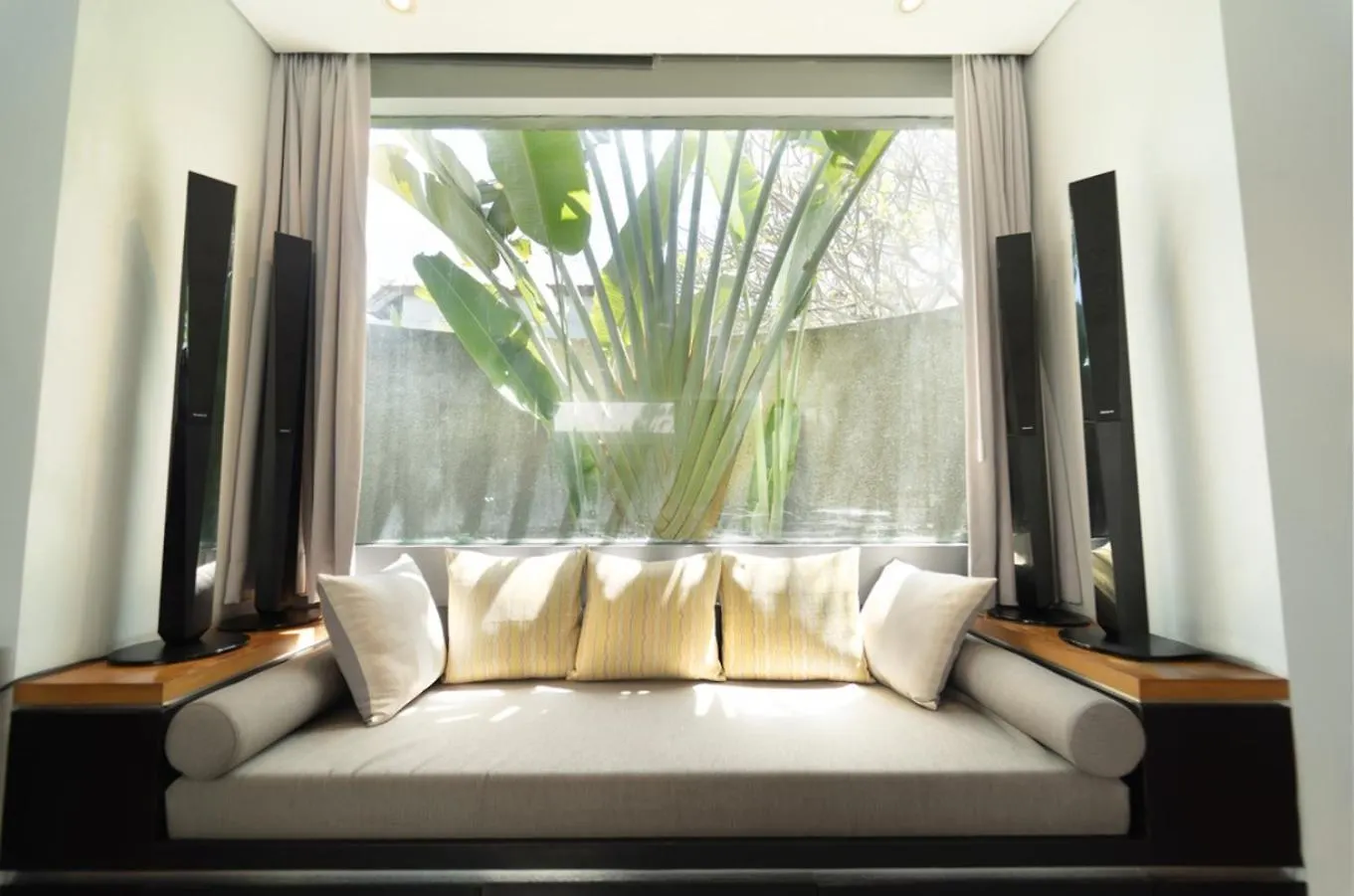 The Black Pearl - The Best 1Br Villa In Seminyak