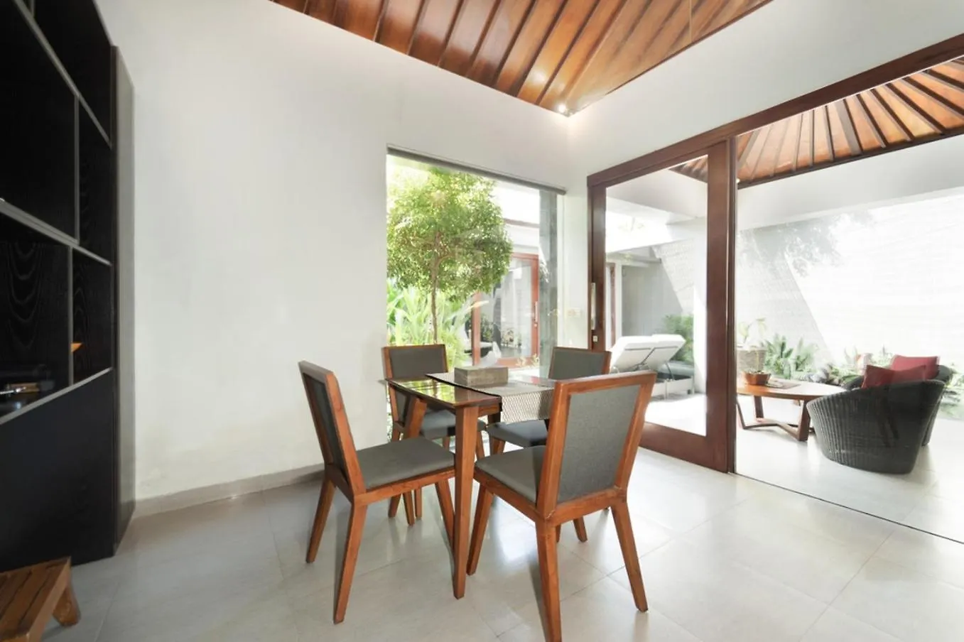The Black Pearl - The Best 1Br Villa In Seminyak 0*, Seminyak (Bali) Indonesia